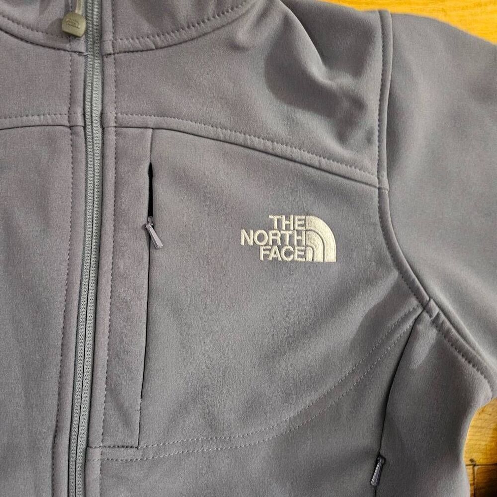 The North Face Apex Bionic Womens Size XS Gray Softshell Full Zip Jacket - Picture 3 of 7